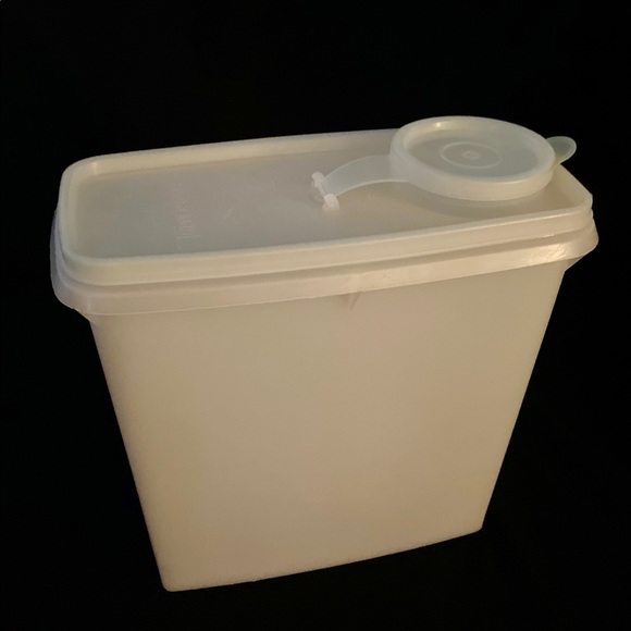 Vintage Tupperware Cereal Keeper 469/470/471 - Picture 1 of 5
